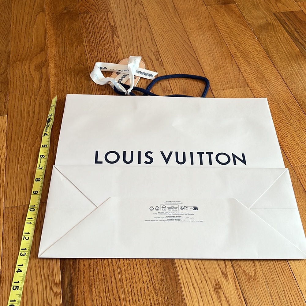 LV Louis Vuitton Shopping Bag - Picture 3 of 4